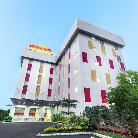 Astera Hotel Bintaro Serpong Zewnętrze zdjęcie