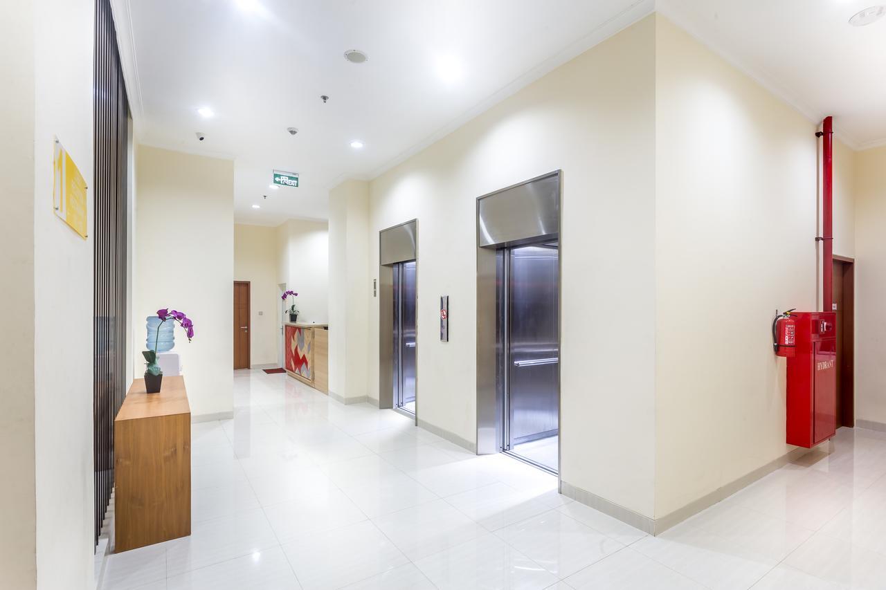 Astera Hotel Bintaro Serpong Zewnętrze zdjęcie