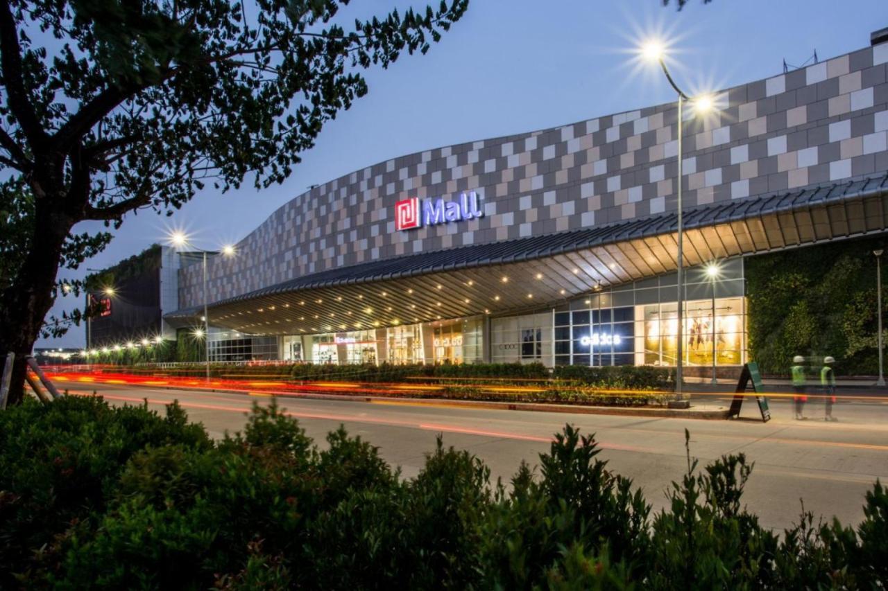 Astera Hotel Bintaro Serpong Zewnętrze zdjęcie